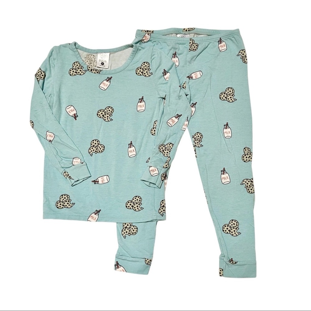 Lovey & Grink milk and cookies pj set